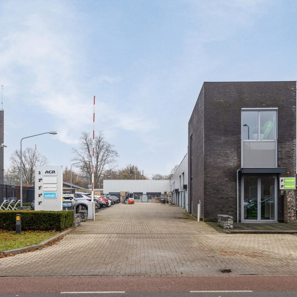 Industrieweg 3 en 3A Vught