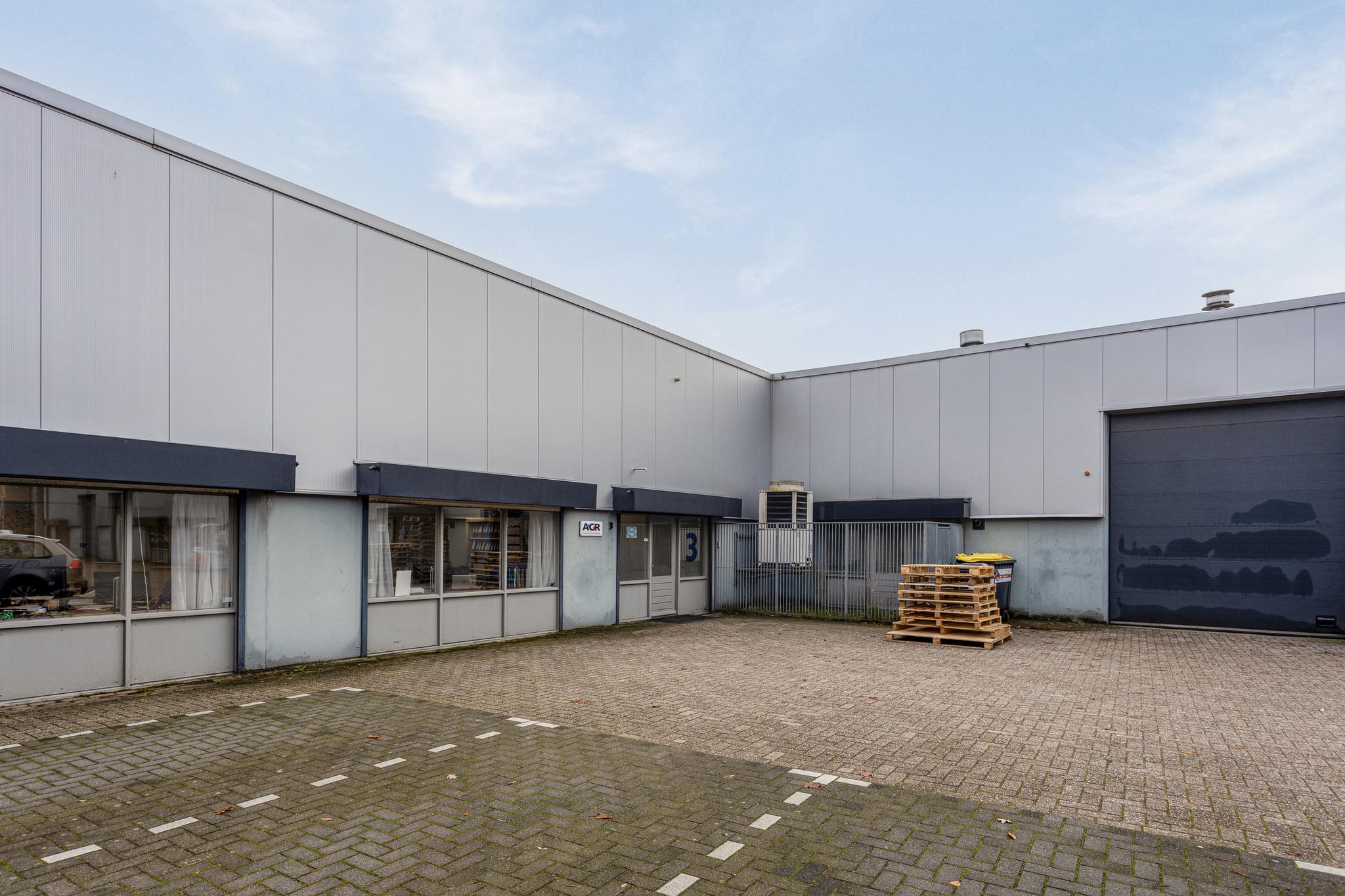 Industrieweg 3 en 3A Vught