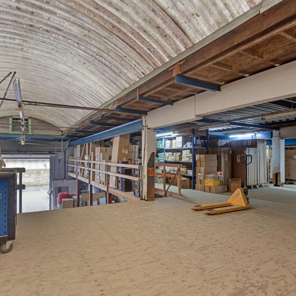 Industrieweg 3 en 3A Vught